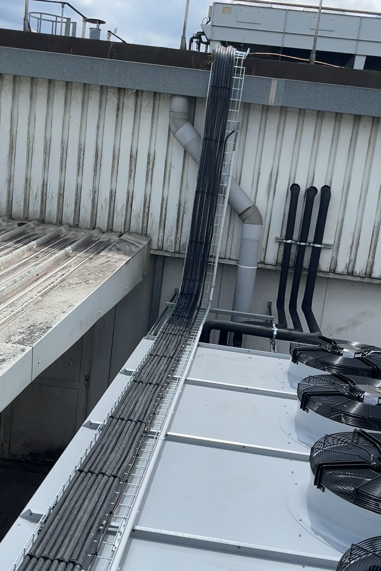 Cheminement - Pose de chemin de câble